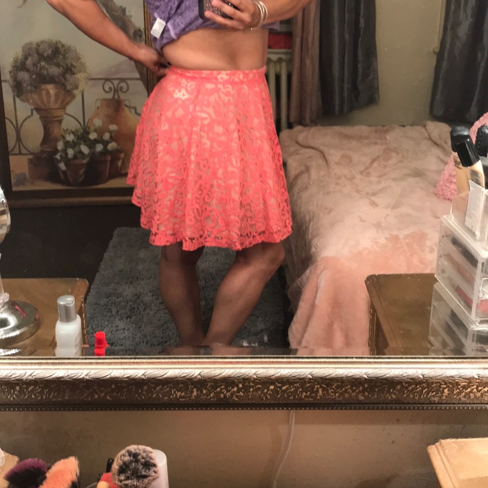 Lace skirt